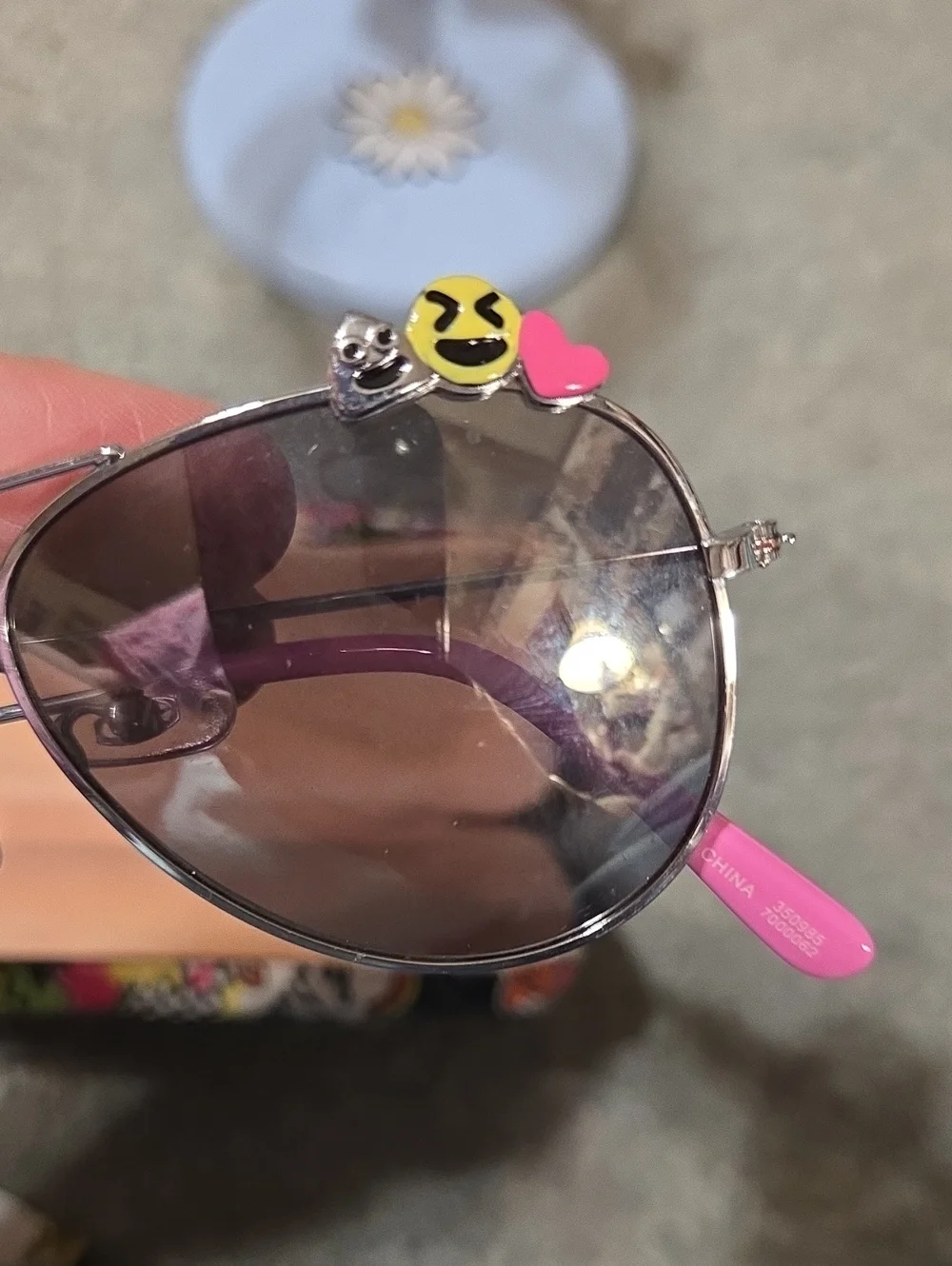 New Justice Blue Ring Light Phone Stand with Daisy Base & Sunglasses And Case